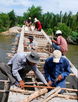 Thực hiện Chỉ thị 17 của Tỉnh uỷ Cà Mau Tạo sự chuyển biến rõ nét trong cán bộ, đảng viên